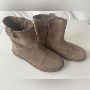 Zara Suede Zip Up Chukka Style Boots Booties size 36